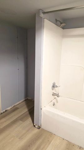 348 E Washington Street, Oronoko Twp, MI 49103