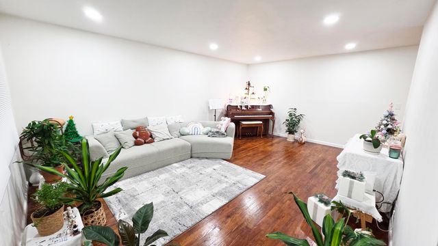 348 E Washington Street, Oronoko Twp, MI 49103