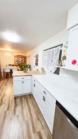 348 E Washington Street, Oronoko Twp, MI 49103