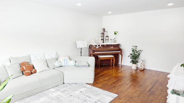 348 E Washington Street, Oronoko Twp, MI 49103