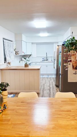 348 E Washington Street, Oronoko Twp, MI 49103