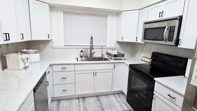 348 E Washington Street, Oronoko Twp, MI 49103