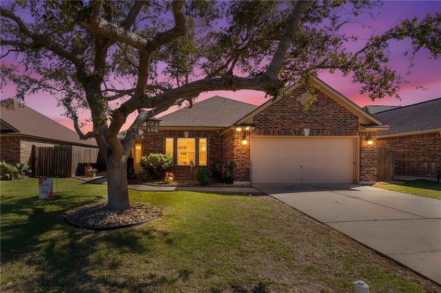 1910 Overland Trai, Corpus Christi, TX 78410