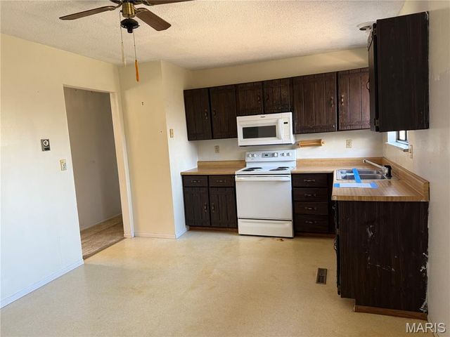 13416 Colorado Road, Dixon, MO 65459