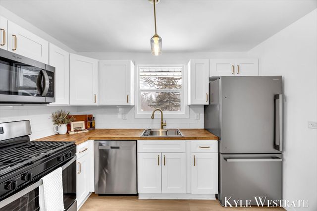 2282 Wilson Avenue Nw, City Of Walker, MI 49534