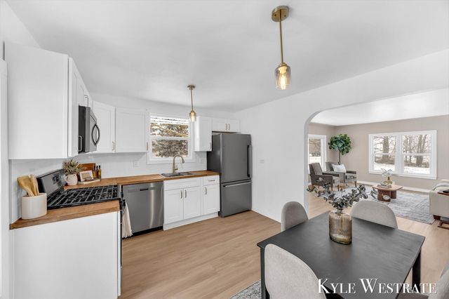 2282 Wilson Avenue Nw, City Of Walker, MI 49534