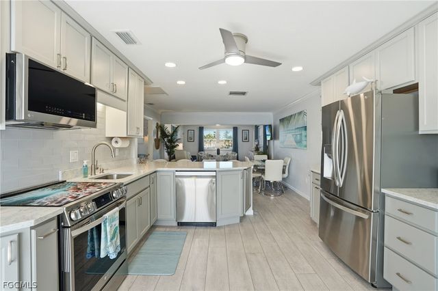 420 Tudor DR 6, Cape Coral, FL 33904