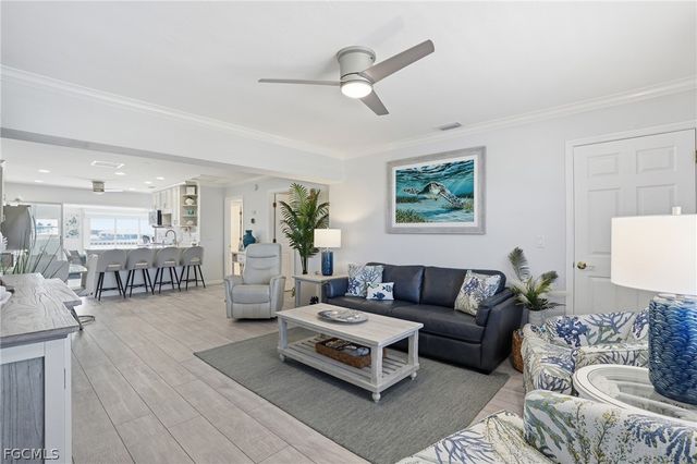 420 Tudor DR 6, Cape Coral, FL 33904