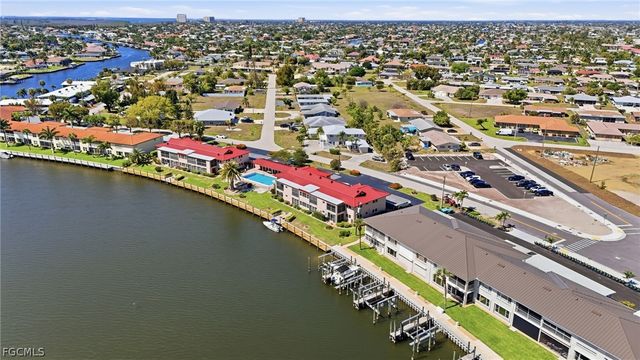 420 Tudor DR 6, Cape Coral, FL 33904