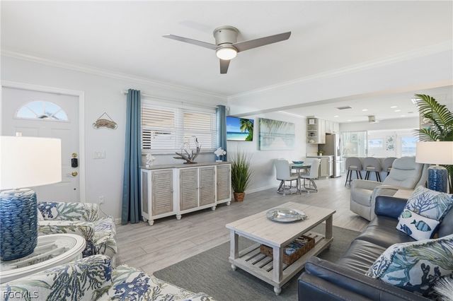 420 Tudor DR 6, Cape Coral, FL 33904