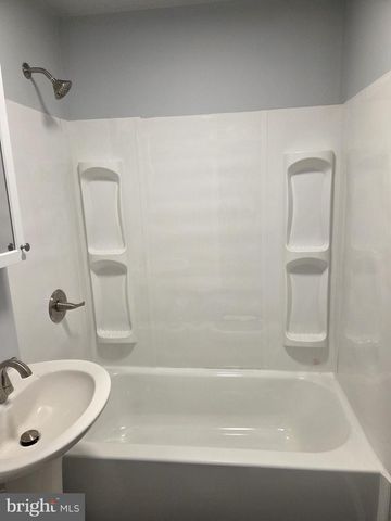 607 N MONROE ST, Wilmington, DE 19801