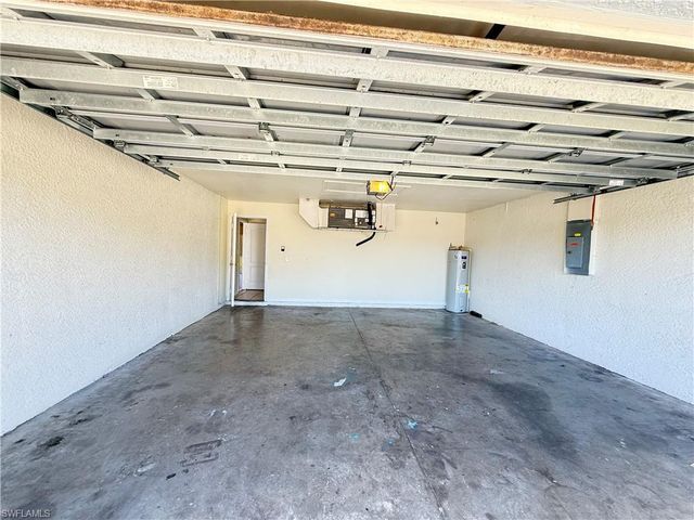 3705 9th ST SW, Lehigh Acres, FL 33976