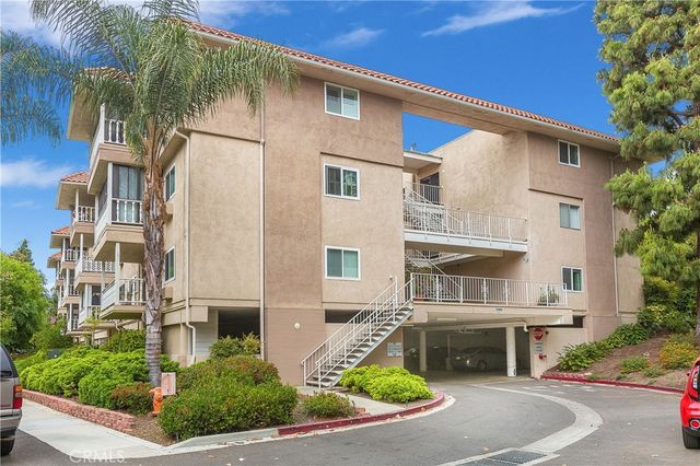 2404 Via Mariposa W 1C, Laguna Woods, CA 92637