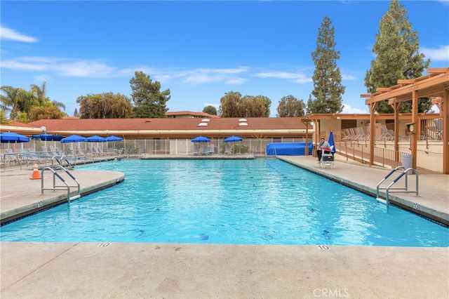 2404 Via Mariposa W 1C, Laguna Woods, CA 92637