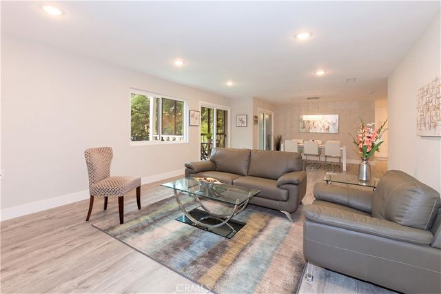 2404 Via Mariposa W 1C, Laguna Woods, CA 92637