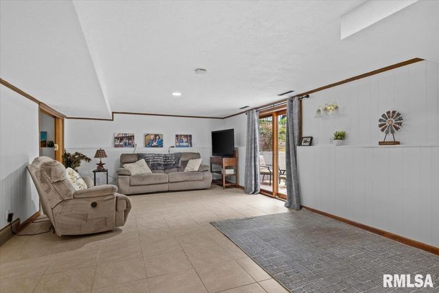 816 INDEPENDENCE Ridge, Springfield, IL 62702