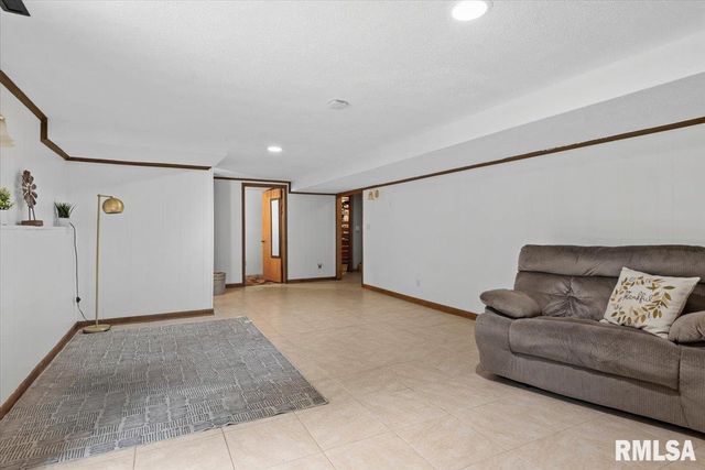 816 INDEPENDENCE Ridge, Springfield, IL 62702