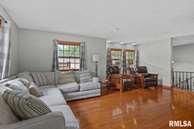 816 INDEPENDENCE Ridge, Springfield, IL 62702