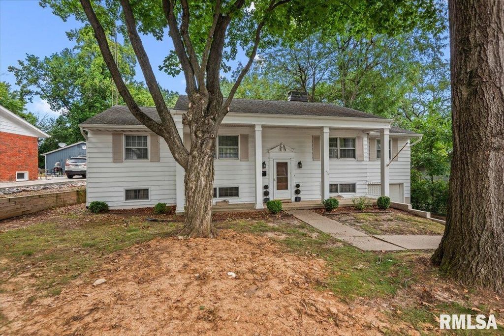 816 INDEPENDENCE Ridge, Springfield, IL 62702