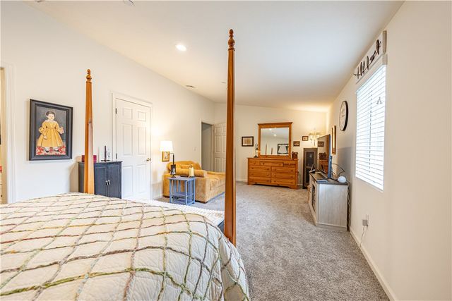 104 Aiden Ln 2, Lower Burrell, PA 15068