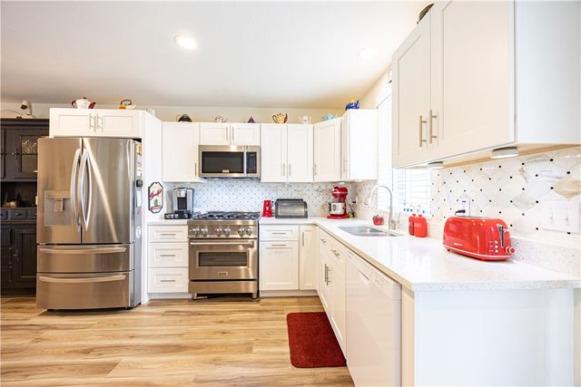 104 Aiden Ln 2, Lower Burrell, PA 15068