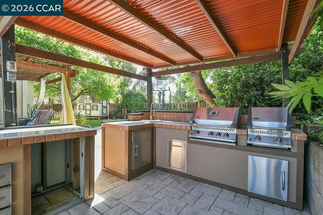 2052 Great Meadow Ct, Brentwood, CA 94513