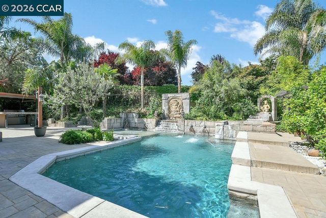 2052 Great Meadow Ct, Brentwood, CA 94513