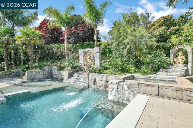 2052 Great Meadow Ct, Brentwood, CA 94513