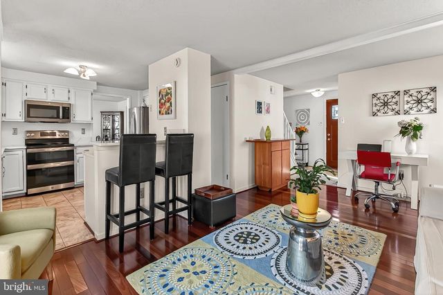 535 S LANCASTER ST, Arlington, VA 22204