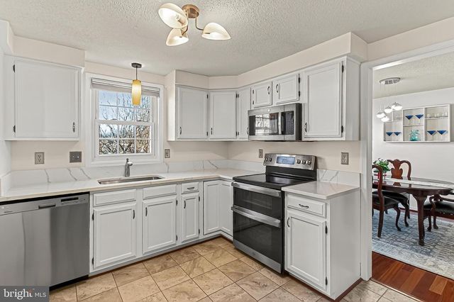 535 S LANCASTER ST, Arlington, VA 22204