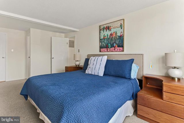 535 S LANCASTER ST, Arlington, VA 22204