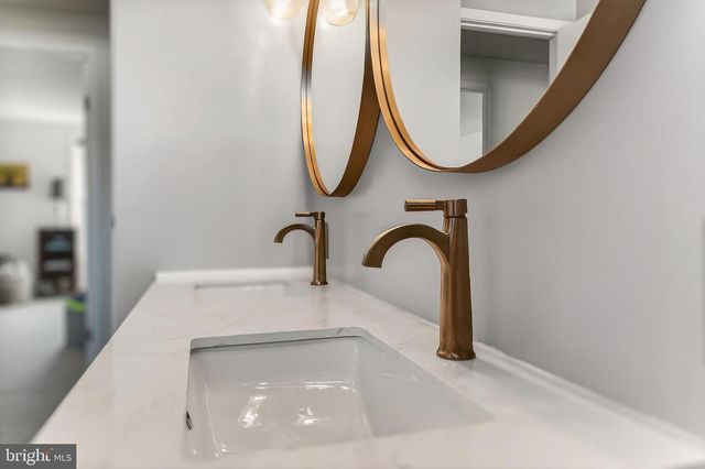 535 S LANCASTER ST, Arlington, VA 22204