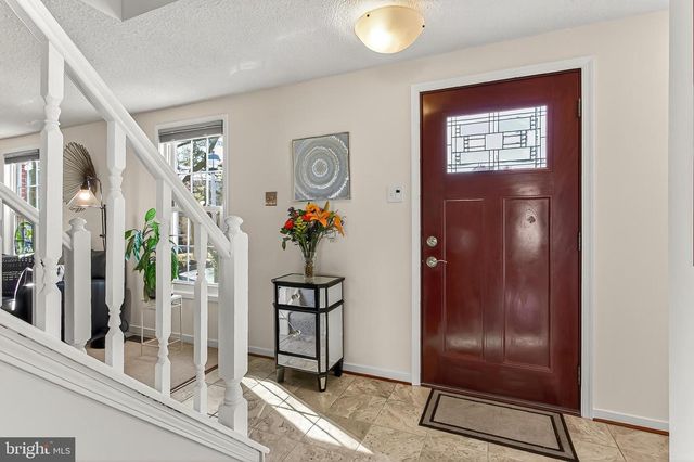 535 S LANCASTER ST, Arlington, VA 22204