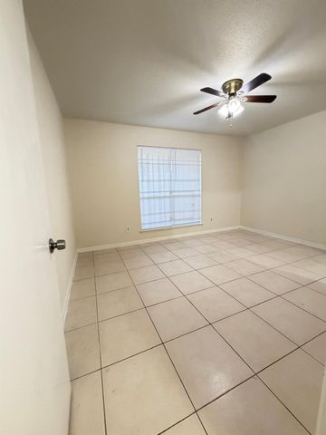 6606 De Moss Drive 1713, Houston, TX 77074