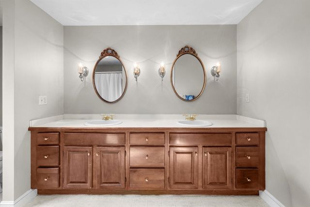 58 Tussock Brook Rd 58, Duxbury, MA 02332