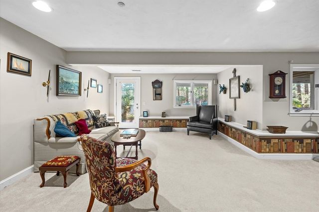 58 Tussock Brook Rd 58, Duxbury, MA 02332