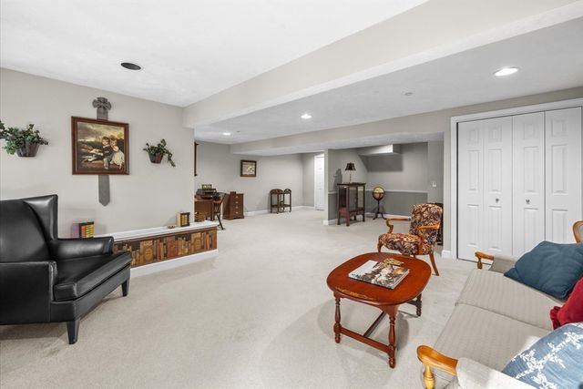 58 Tussock Brook Rd 58, Duxbury, MA 02332