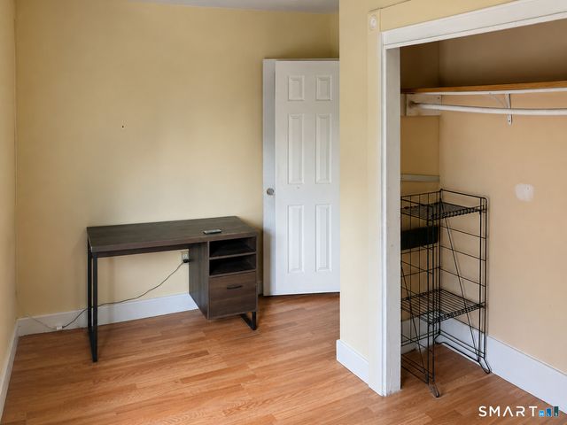 30 Chamberlain Place, New Haven, CT 06512