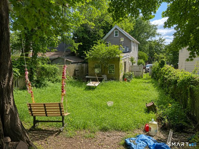 30 Chamberlain Place, New Haven, CT 06512