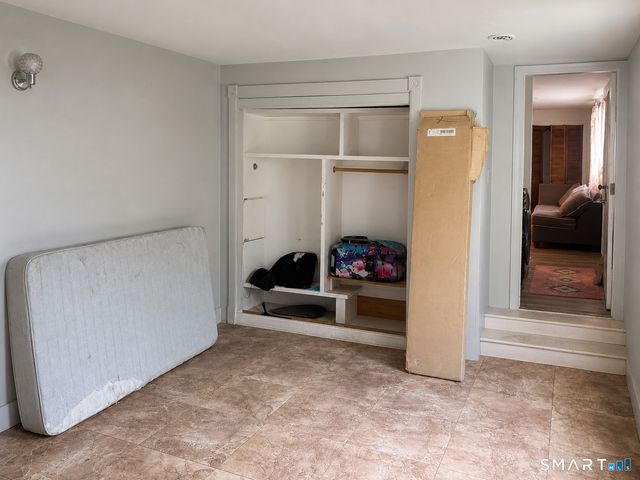 30 Chamberlain Place, New Haven, CT 06512