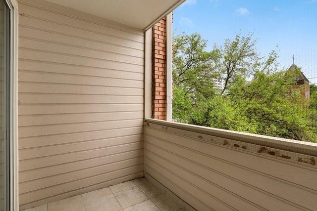 2111 Welch Street A218, Houston, TX 77019