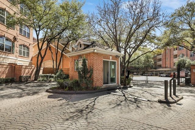 2111 Welch Street A218, Houston, TX 77019