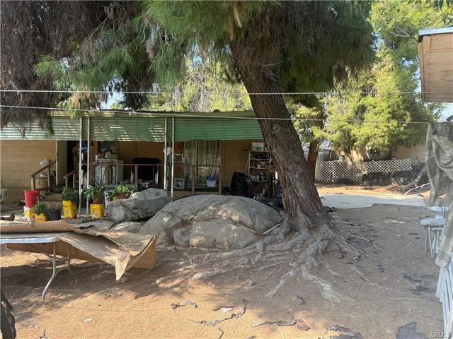 153 Barbara, Perris, CA 92570