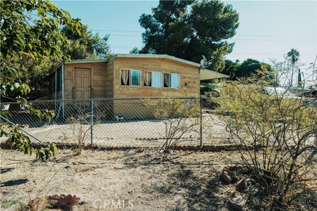 153 Barbara, Perris, CA 92570