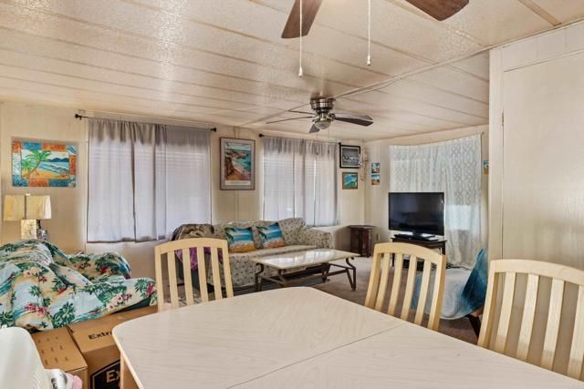 1010 E Bobier Drive 118, Vista, CA 92084