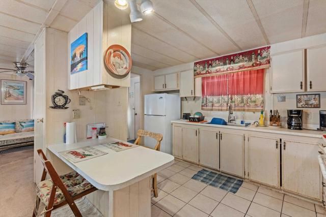 1010 E Bobier Drive 118, Vista, CA 92084