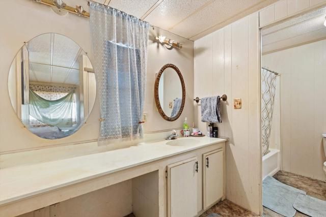 1010 E Bobier Drive 118, Vista, CA 92084