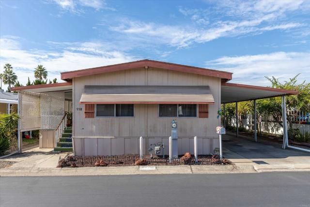 1010 E Bobier Drive 118, Vista, CA 92084