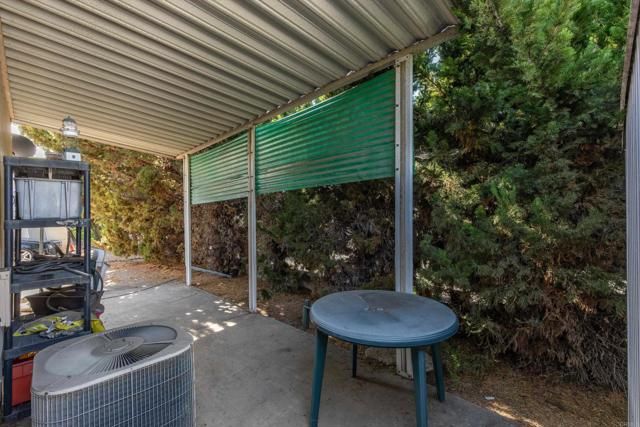 1010 E Bobier Drive 118, Vista, CA 92084