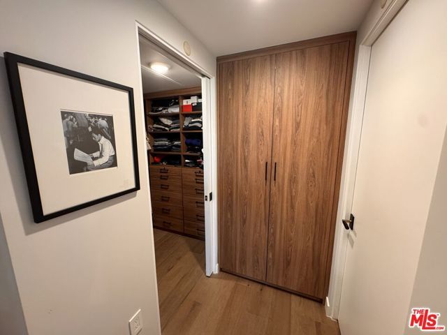 1017 N Croft Avenue 103, Los Angeles, CA 90069